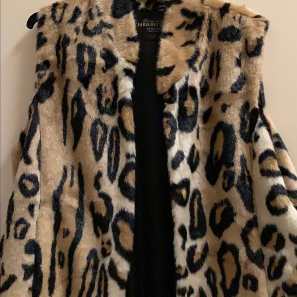Feaux Fur leopard vest